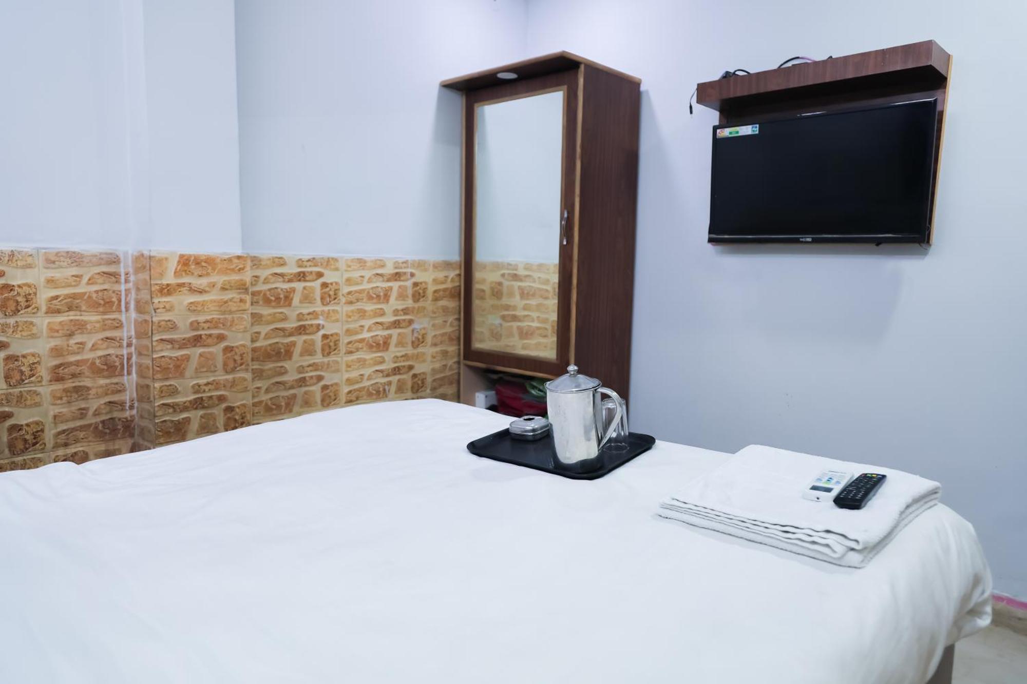 Mannat Stay Hotel - Laxmi Nagar New Delhi Eksteriør bilde